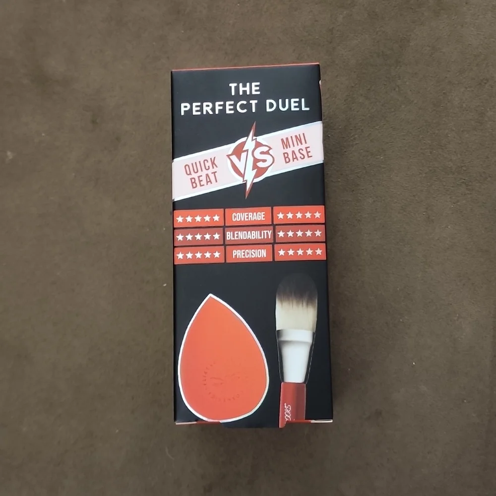 New FLIRTACIOUS LOOKS COSMETICSThe Perfect Duel: Foundation Travel Set